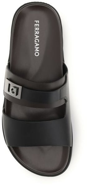 Ferragamo Black Calf Leather Bos Taurus Flat Sandals Zwart