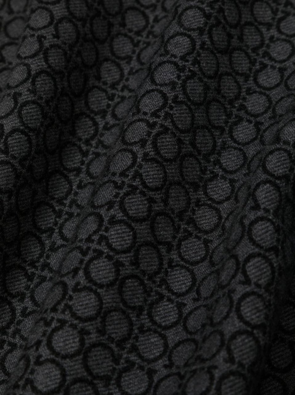 Ferragamo Scarfs Black Donkergrijs