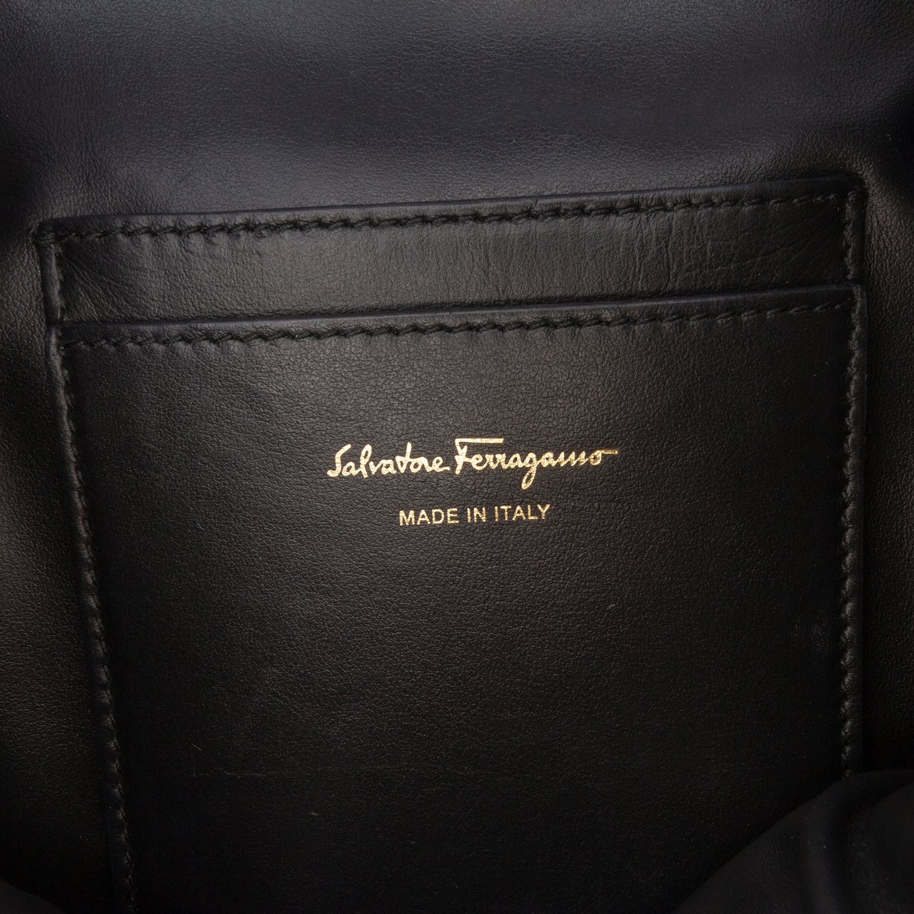 Ferragamo Small Quilted Leather Double Gancini Backpack Zwart