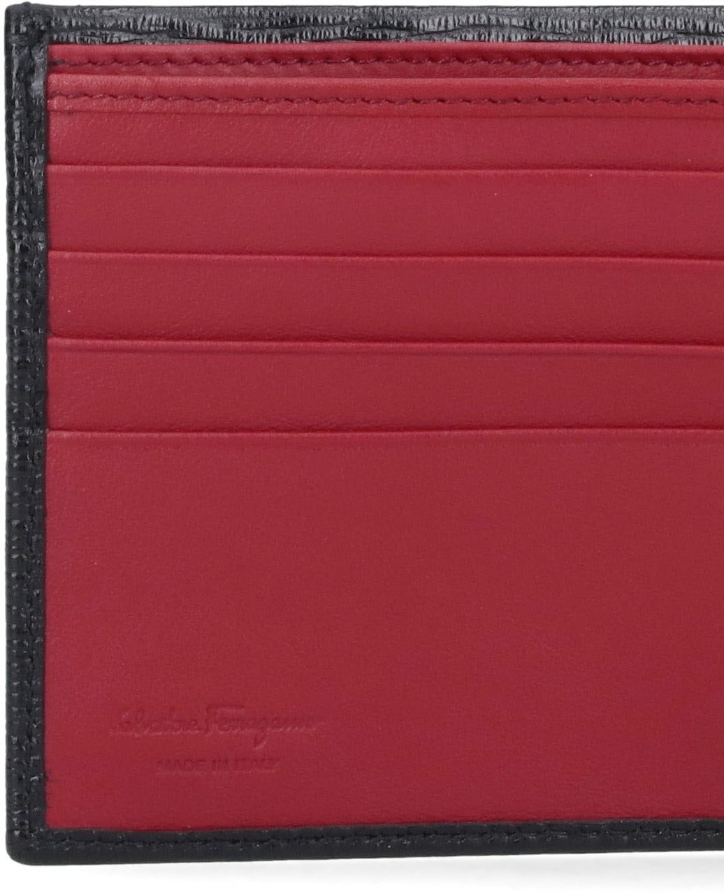 Ferragamo Black Gancini Crinkle Leather Bifold Wallet Zwart