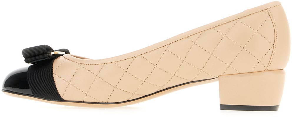 Ferragamo Ferragamo Two-tone nappa leather Vara pumps Divers
