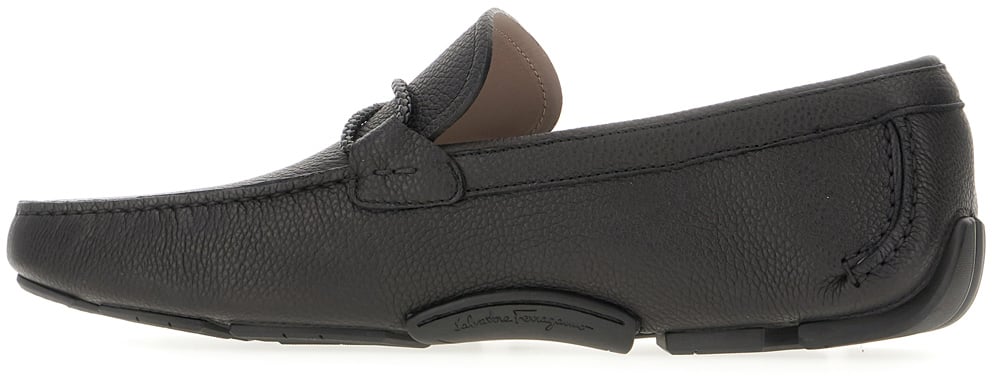 Ferragamo Ferragamo Black leather Front loafers Zwart