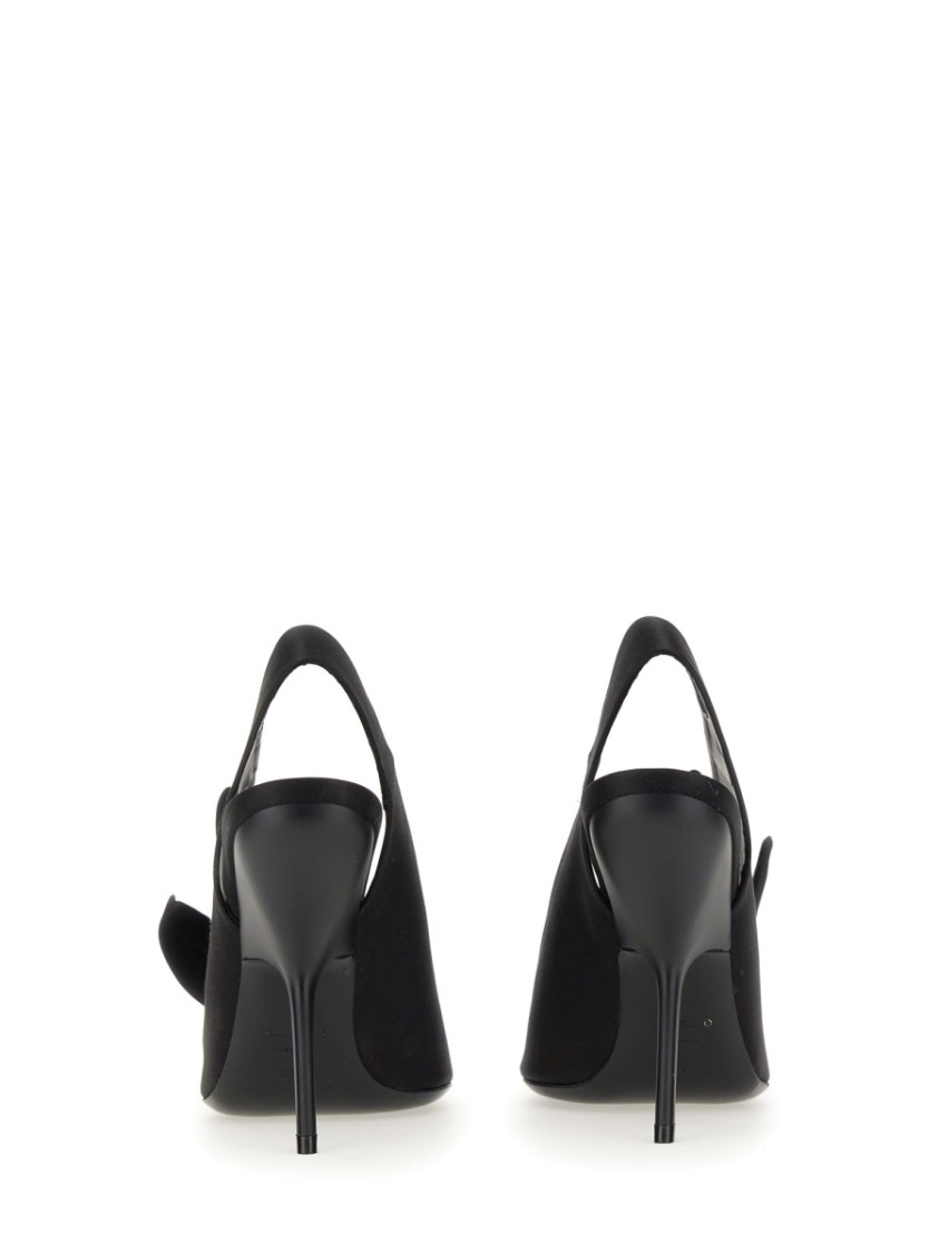 Ferragamo Asymmetrical Bow Sandal Zwart