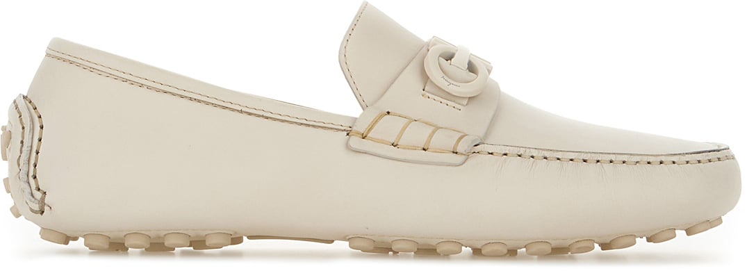 Ferragamo Ferragamo Ivory leather Grazioso loafers Neutraal