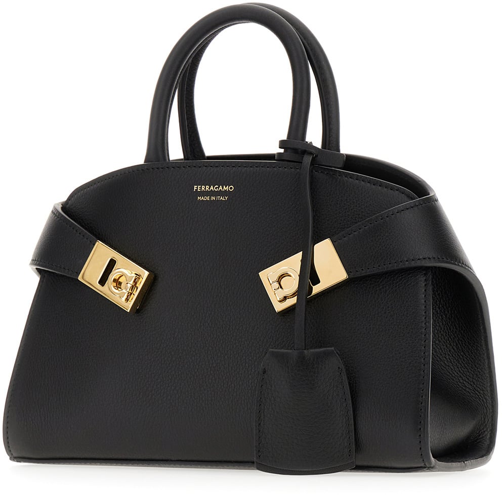 Ferragamo Ferragamo Black leather mini Hug handbag Zwart