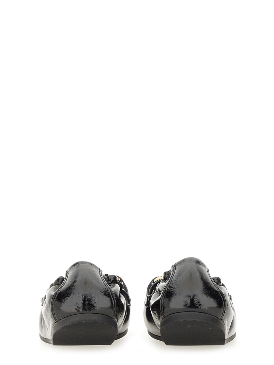 Ferragamo Moc Toe Gold Bit Leather Loafers Zwart
