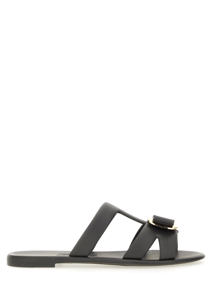 Ferragamo Black New Vara Metallic Accent Bow Sandals Grijs