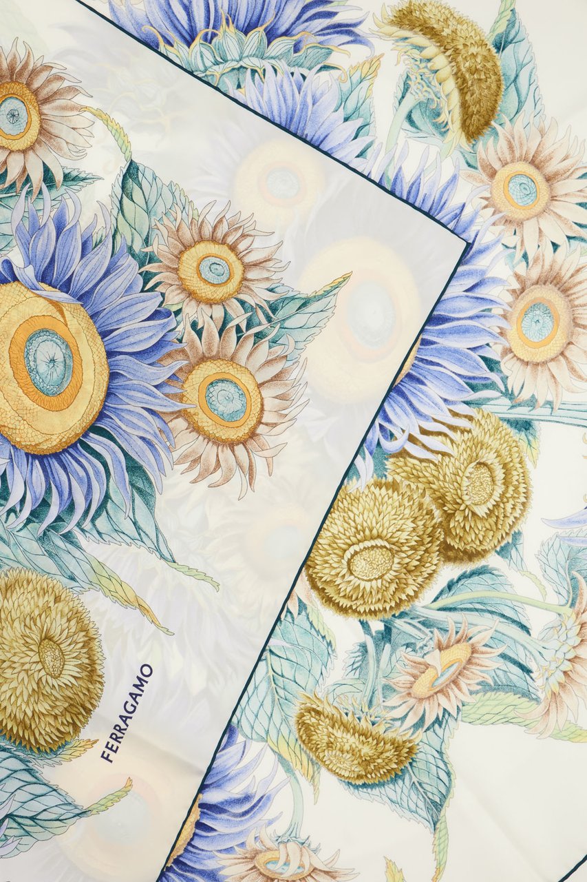 Ferragamo Ferragamo Printed silk foulard Divers