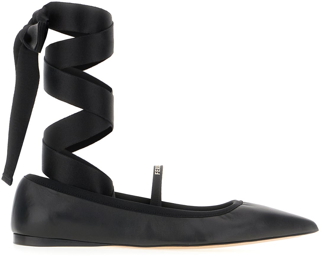 Ferragamo Ferragamo Black suede ballerinas Zwart