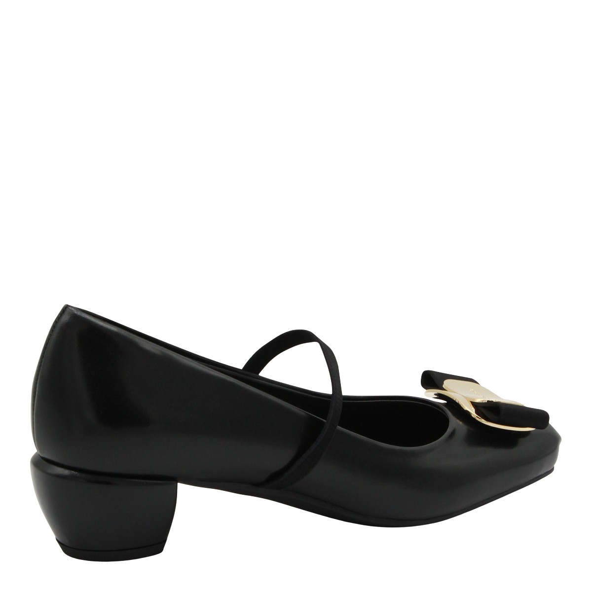 Ferragamo Black Pumps with Gold-tone Buckle Zwart
