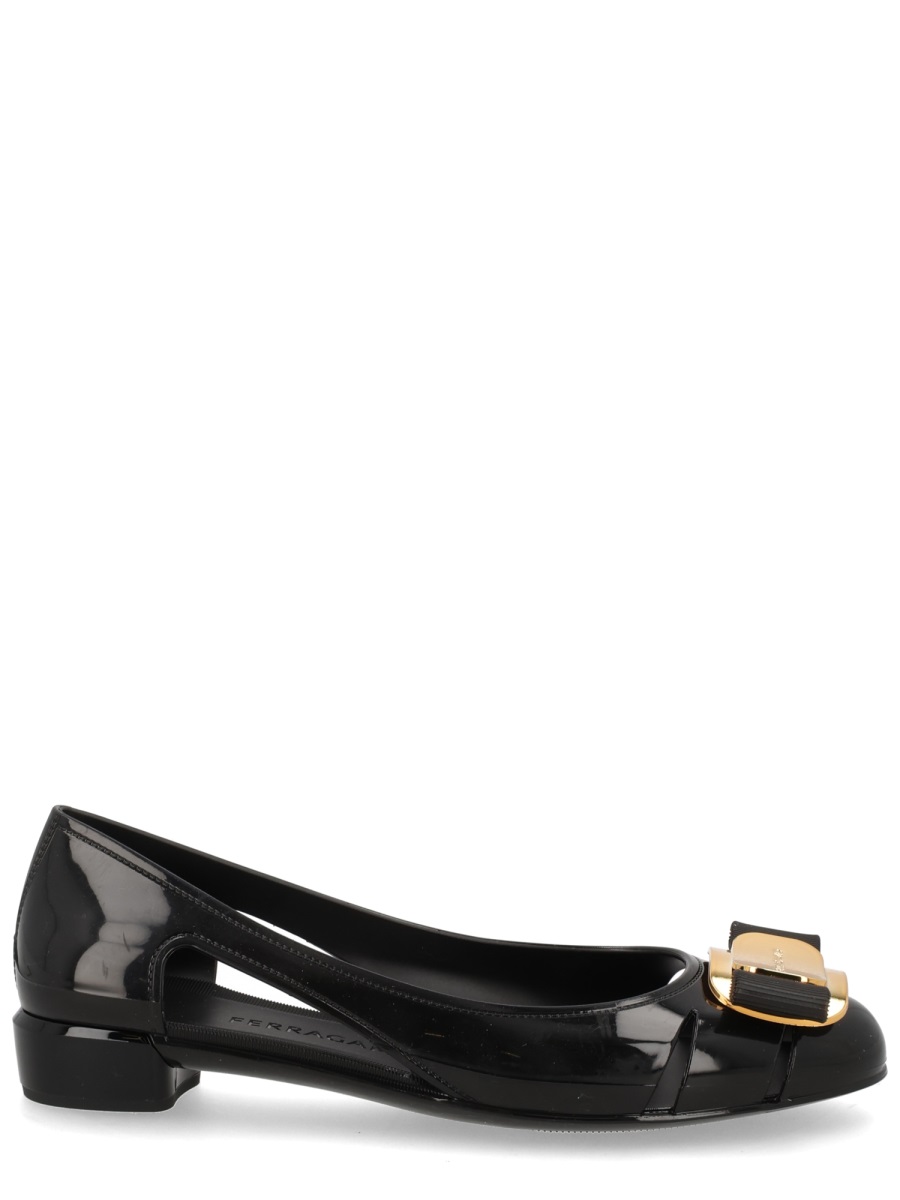 Ferragamo Nara Jelly Translucent PVC Flats Zwart