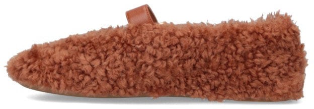 Ferragamo Rounded Toe Flat Shoes With Low-Profile Sole Bruin