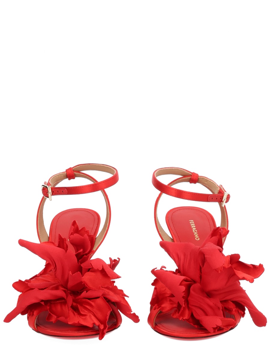 Ferragamo Leather Stiletto Ankle Strap Sandals Rood