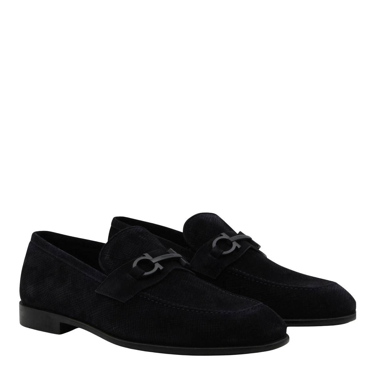 Ferragamo Textured Suede Black Flat Shoes Zwart