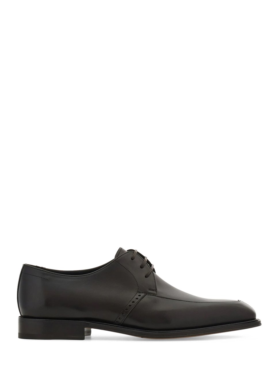 Ferragamo Polished Leather Flat Shoes with Pointed Toe Zwart