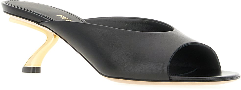 Ferragamo Ferragamo Black leather mules Zwart