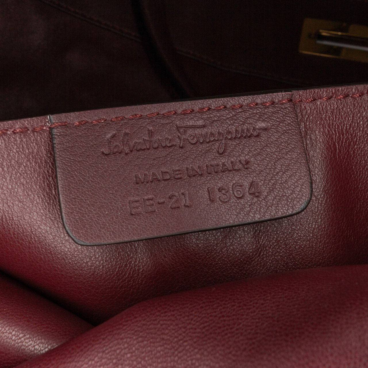 Ferragamo Gancini Embossed Trifolio Tote Bag Rood