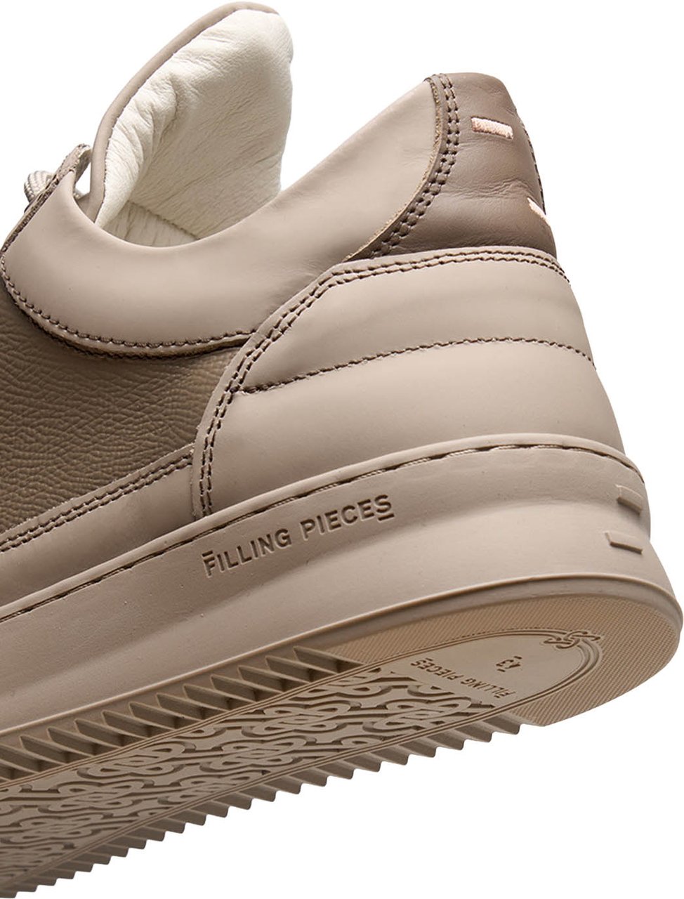 Filling Pieces Low Top Tech Crumbs Pure Divers