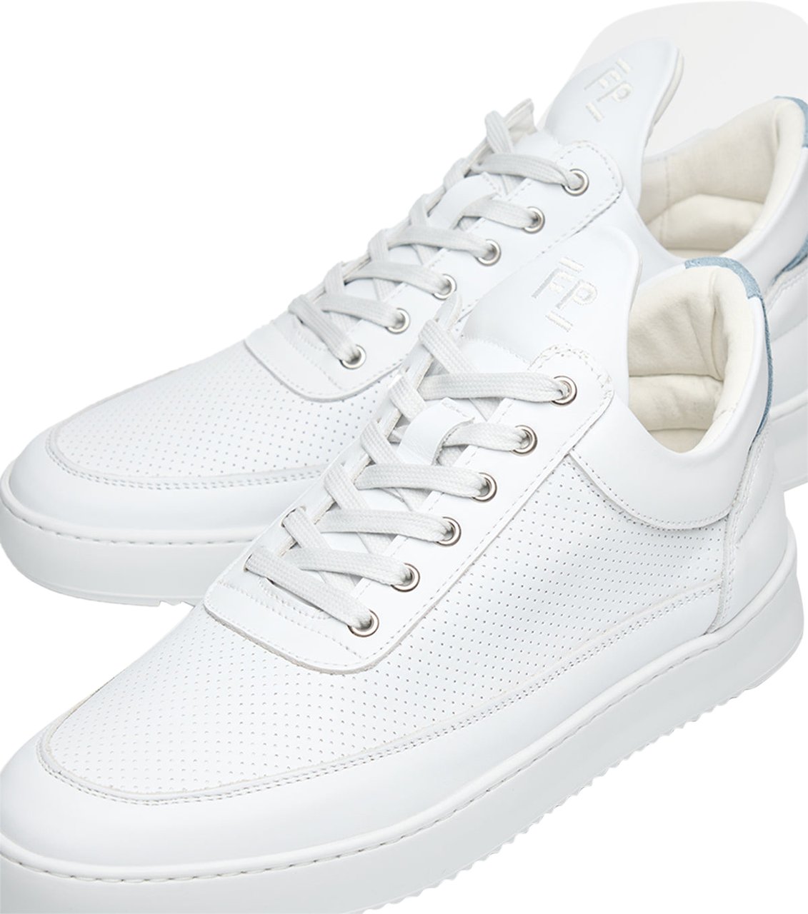 Filling Pieces Low Top Nappa Perforated White / Light Blue Blauw