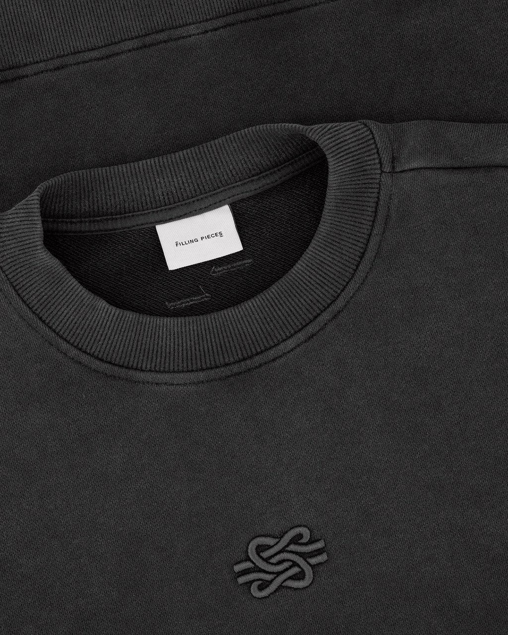 Filling Pieces Sweatshirt Boxy Embroidered Vintage Black Zwart