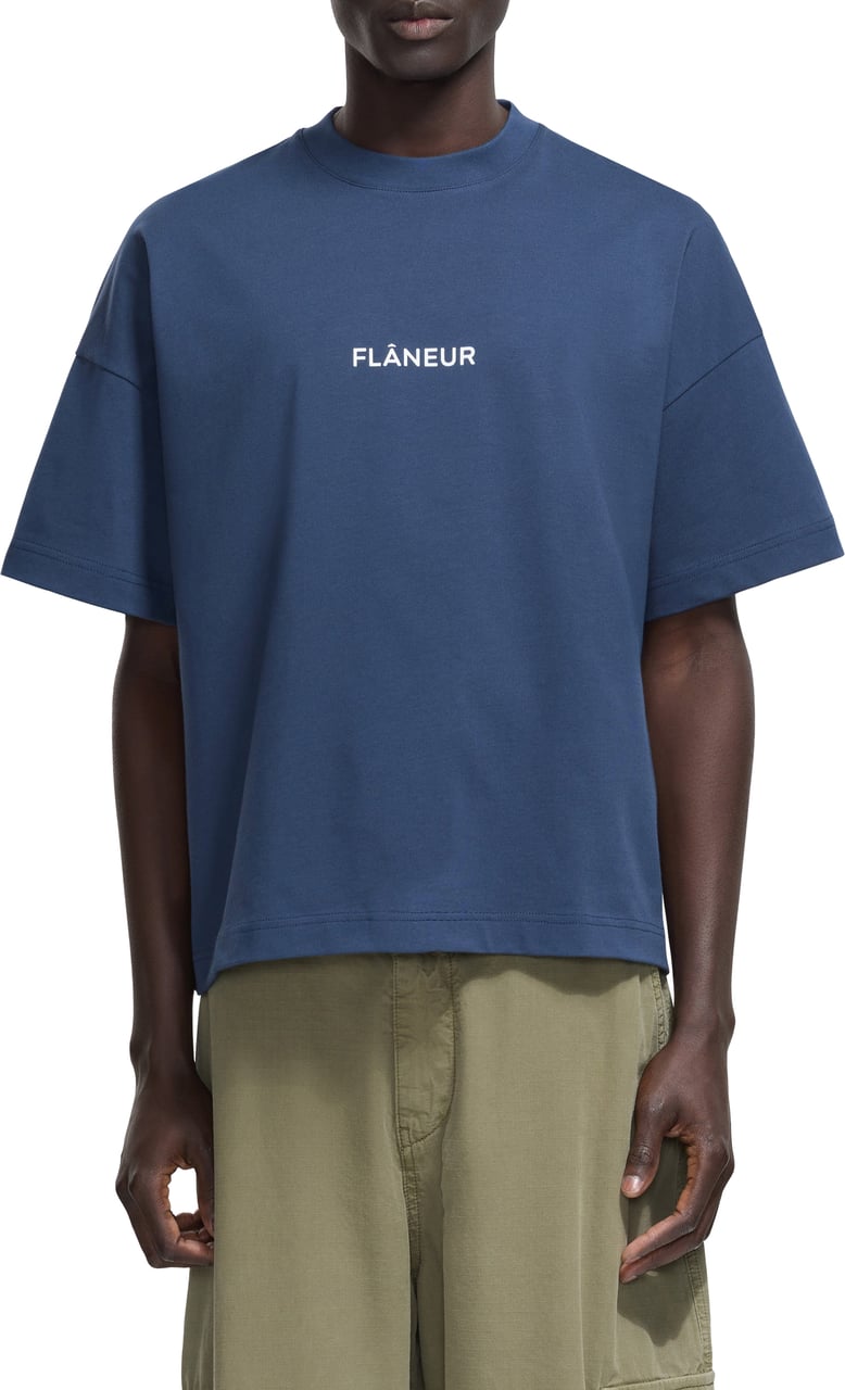 FLÂNEUR Box Logo T-Shirt | Blue Spellbound Blauw