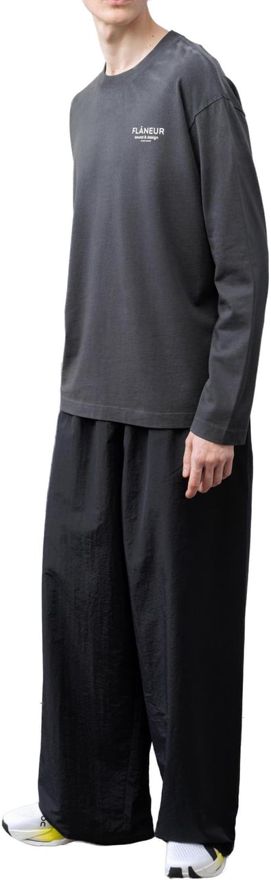 FLÂNEUR Sound & Design Studio Member Long Sleeve | Washed Black Zwart