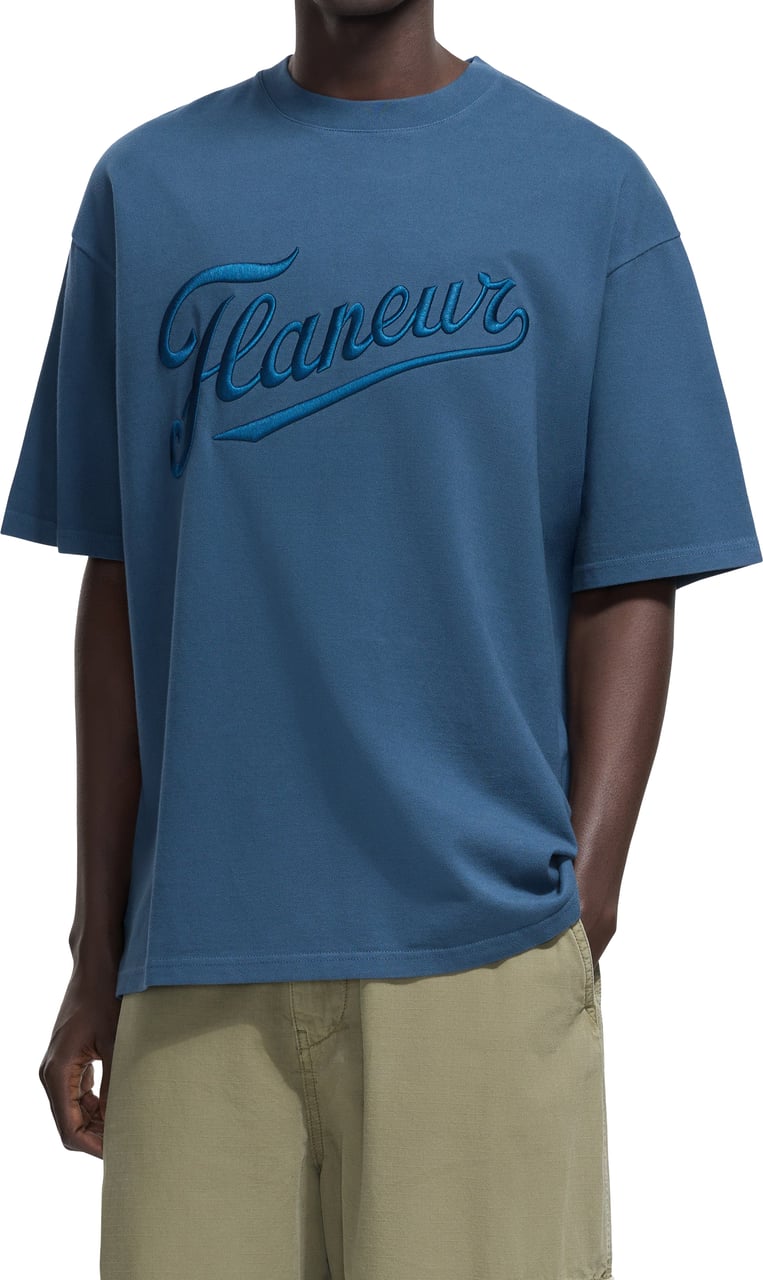 FLÂNEUR Embroidered Logo T-Shirt | Navy Blauw