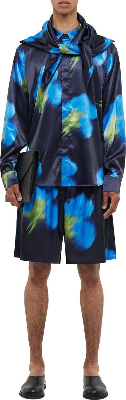FLÂNEUR Blurred Flower Shorts | Black Zwart