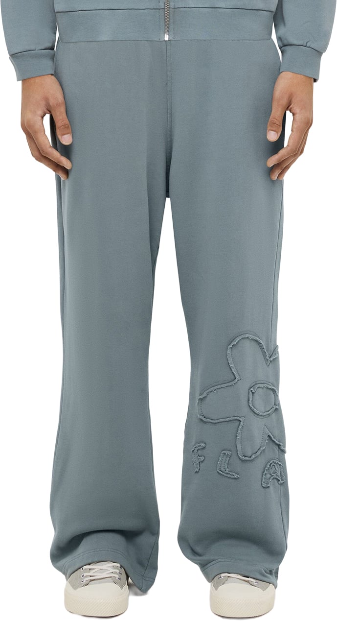 FLÂNEUR Blossom Patches Sweatpants | Steel Green Groen