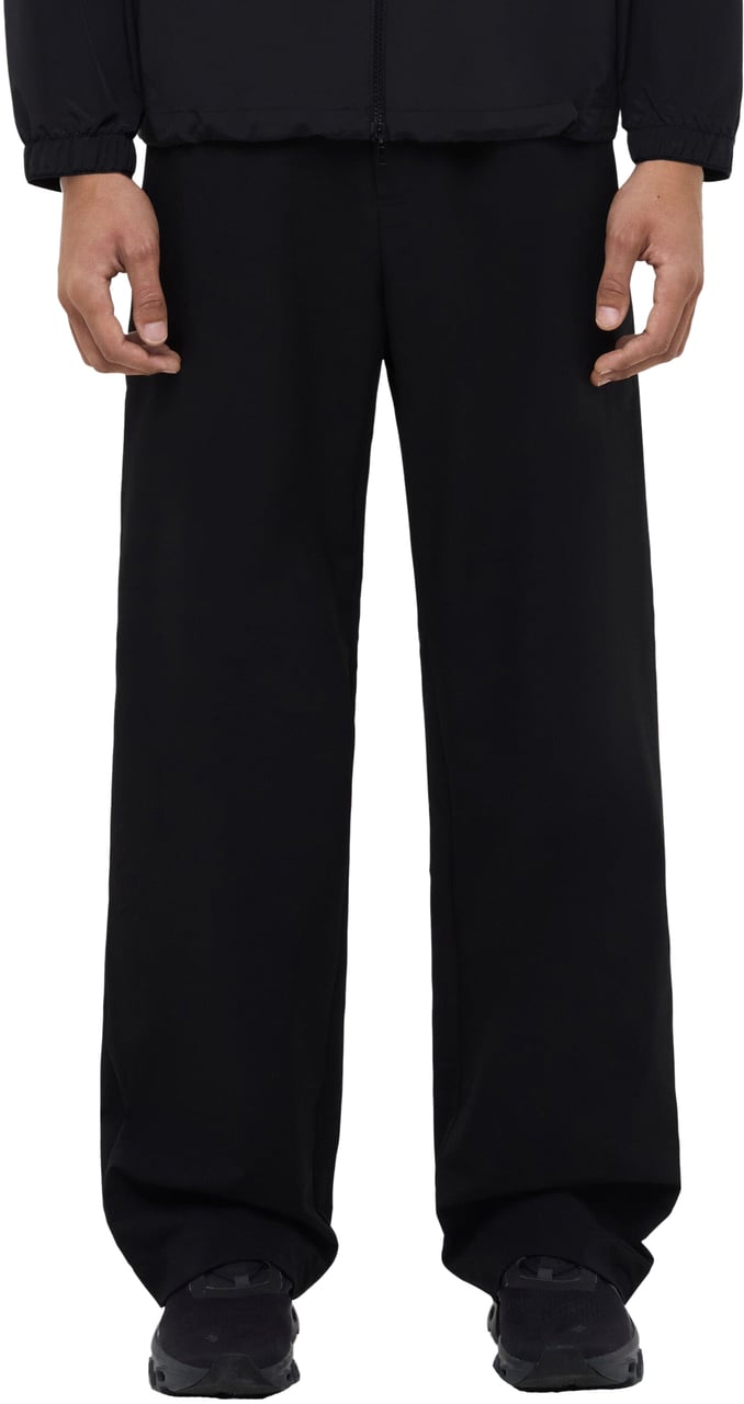 FLÂNEUR Badge Formal Tech Pants | Black Zwart