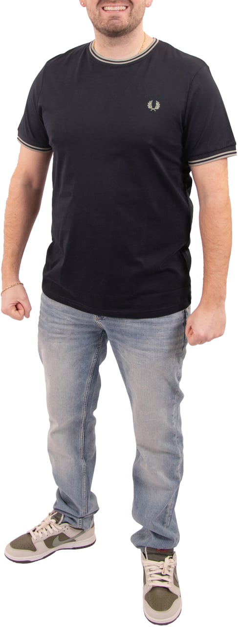 Fred Perry Fred Perry Twin Tipped T-Shirt Blauw