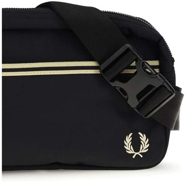 Fred Perry Fred Perry Black Recycled Polyamide Shoulder Bag Zwart