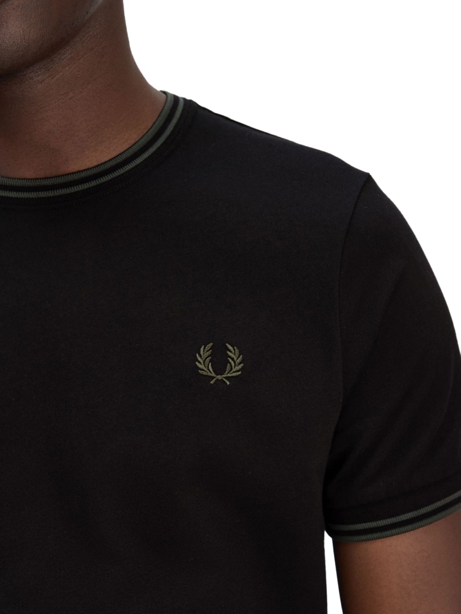 Fred Perry DOUBLE STRIPE T-SHIRT Zwart