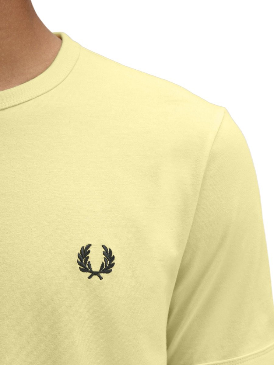 Fred Perry T-SHIRT RINGER Geel