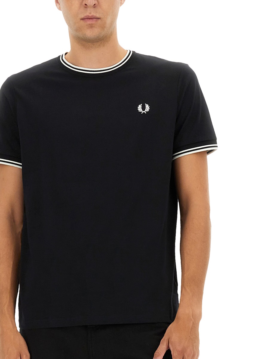 Fred Perry DOUBLE STRIPE T-SHIRT Zwart