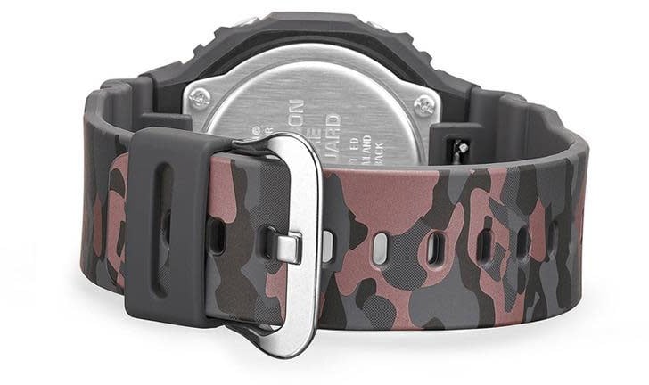 G-Shock Casio G Shock Horloge GA-2100CM-8AER Analoog Digitaal Camouflage Grijs Bruin 44mm Donkergrijs