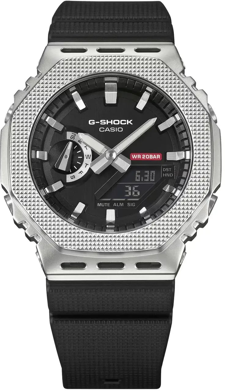 G-Shock G Shock Horloge GM-2100M-A1AER Staal Digitaal Analoog 200m Waterdicht met Rubberen Horlogeband Zwart