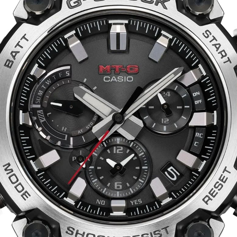 G-Shock Casio G-Shock Horloge MTG-B3000D-1AER Metal Twisted G - Dual Core Guard Staal Solar Radio Controlled Zwarte Wijzerplaat 50.9mm Chronograaf 200m Zilver
