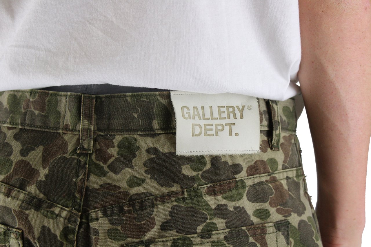 GALLERY DEPT Gallery Dept. Road Camo Jeans Divers