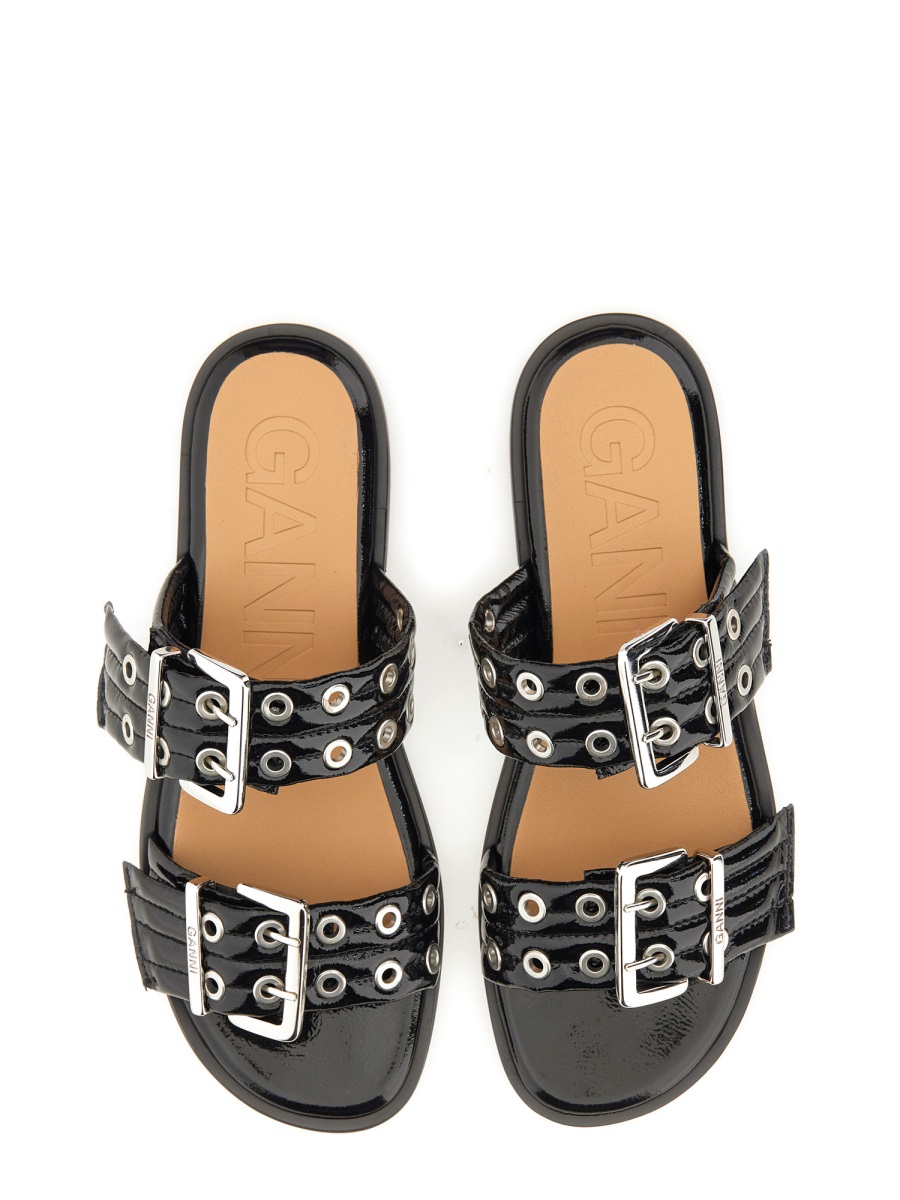 Ganni Glossy Finish Edgy Hardware Sandals Zwart