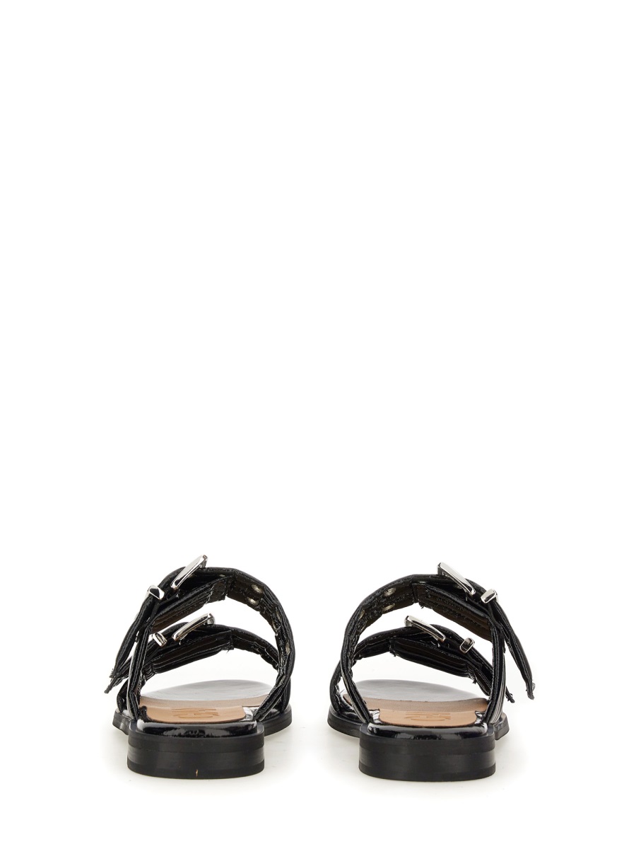 Ganni Glossy Finish Edgy Hardware Sandals Zwart