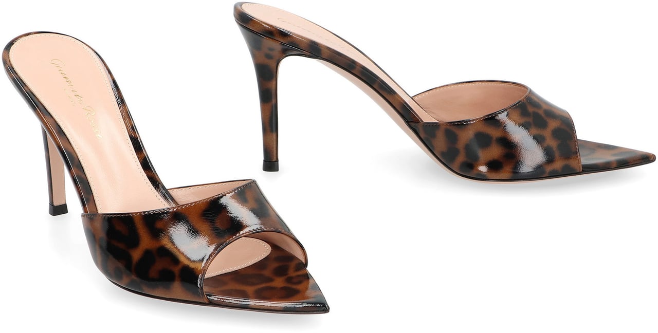 Gianvito Rossi Pointed mule Elle Dierenprint