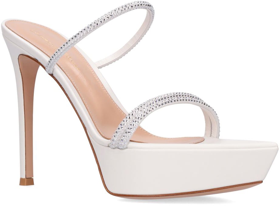 Gianvito Rossi Elegant high mules with heel Wit