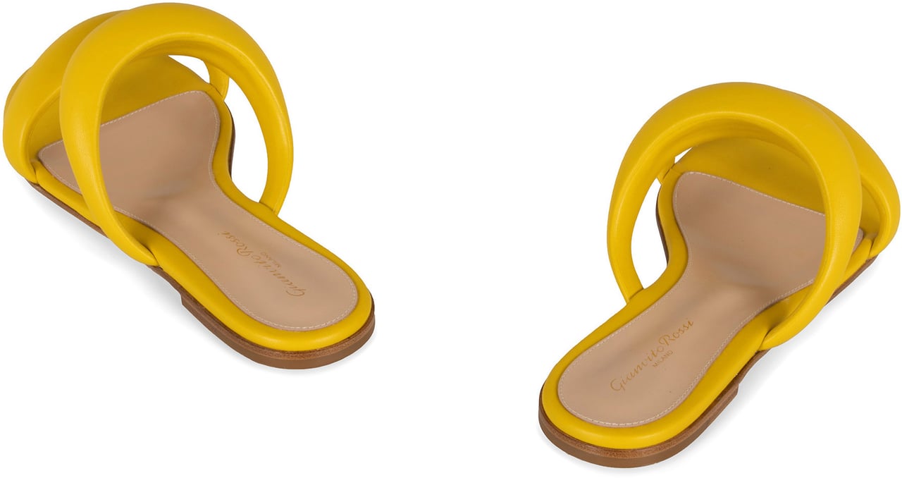 Gianvito Rossi Leather slides Geel