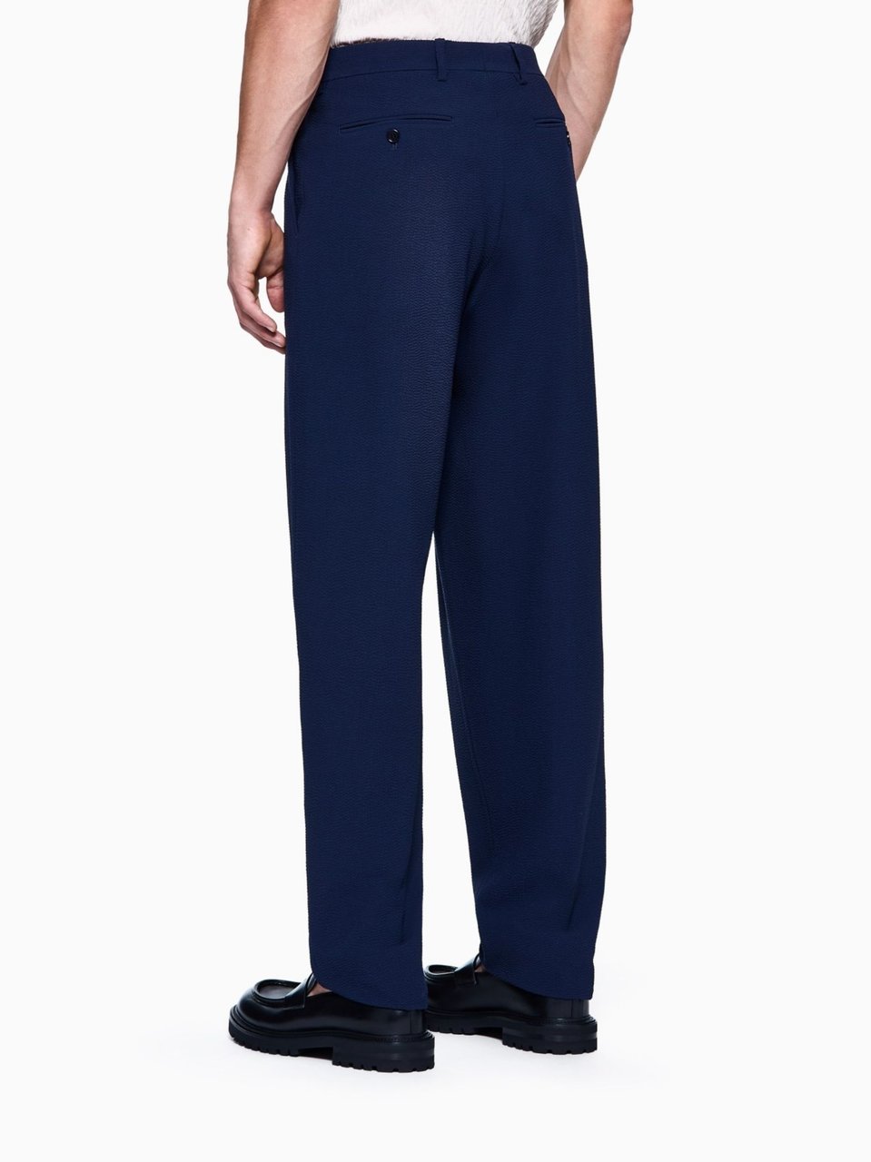 Giorgio Armani Relaxed Wide-Leg Pleated Wool Pants Zwart