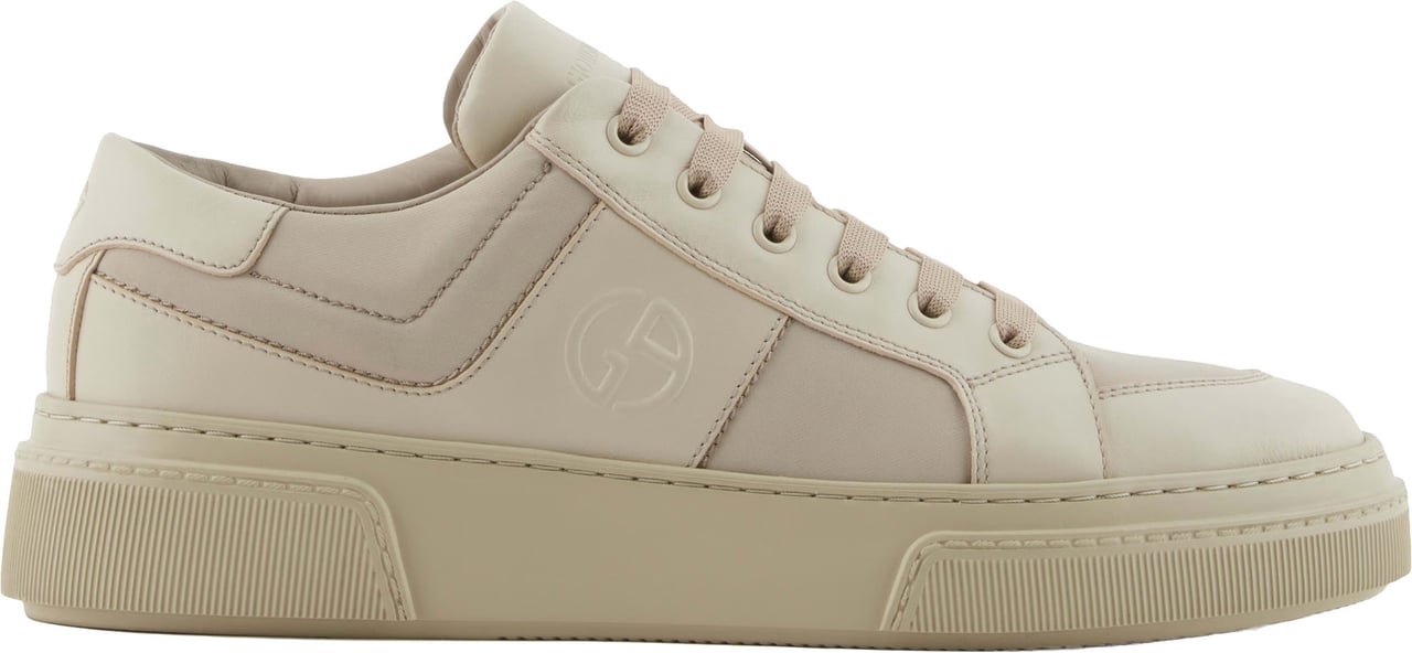 Giorgio Armani Minimalist Smooth Leather GA Logo Sneakers Neutraal