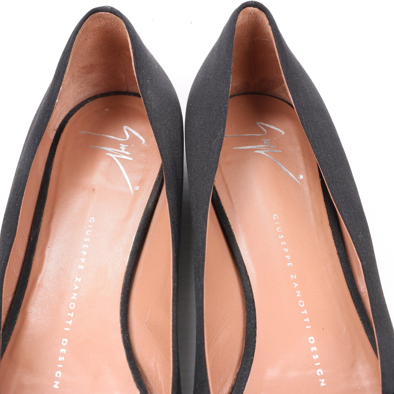 Giuseppe Zanotti Giuseppe Zanotti Black Ballet Flats with Bow in Size 37 EU Zwart