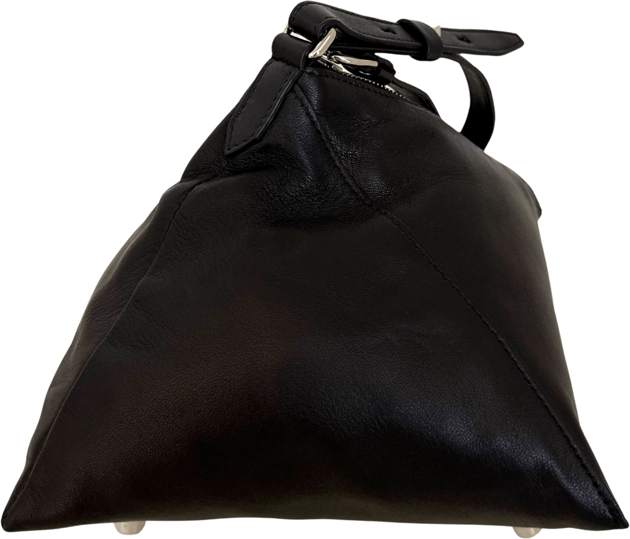 Givenchy Givenchy Pyramid Handtasche Schwarz / neuwertig Zwart