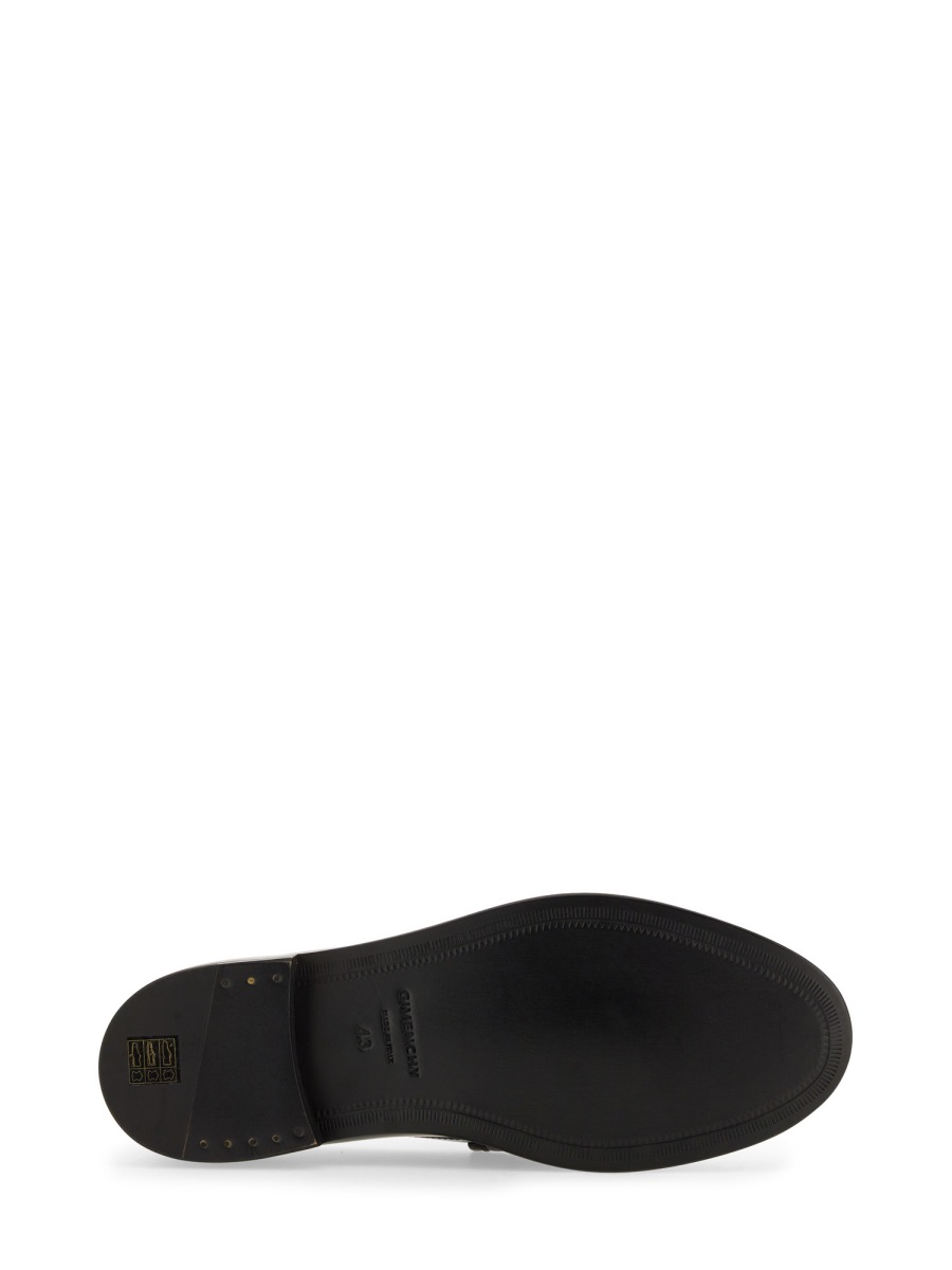 Givenchy LOAFER WITH LOGO Zwart
