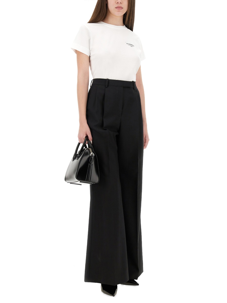 Givenchy T-SHIRT WITH LOGO Wit